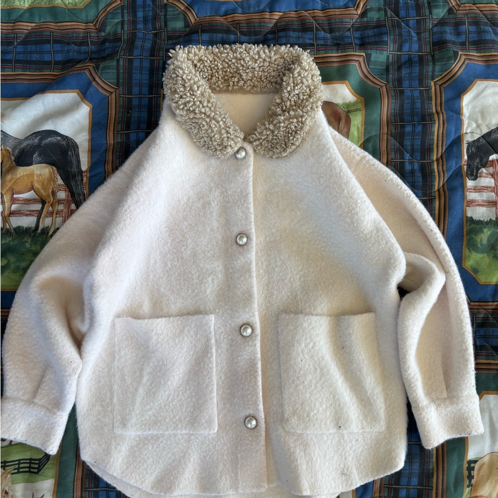 Cozy Cream Sherpa Jacket. Size M